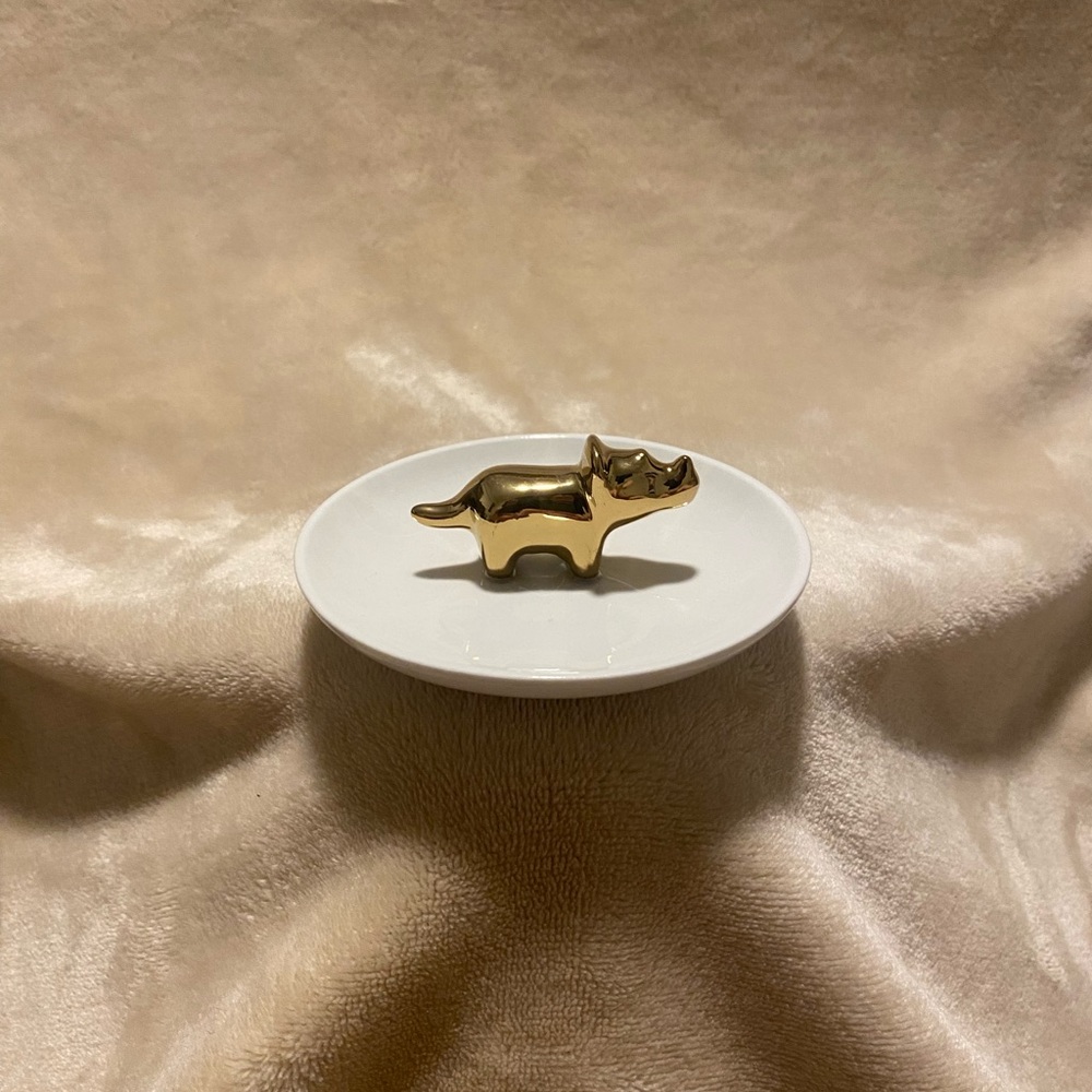 Ceramic trinket/ring holder
